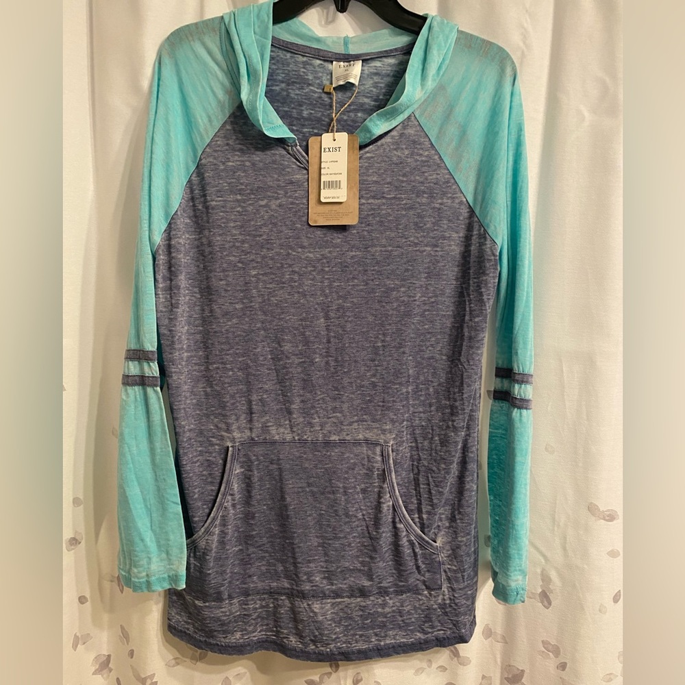 Nwt Exist brand long sleeve tee